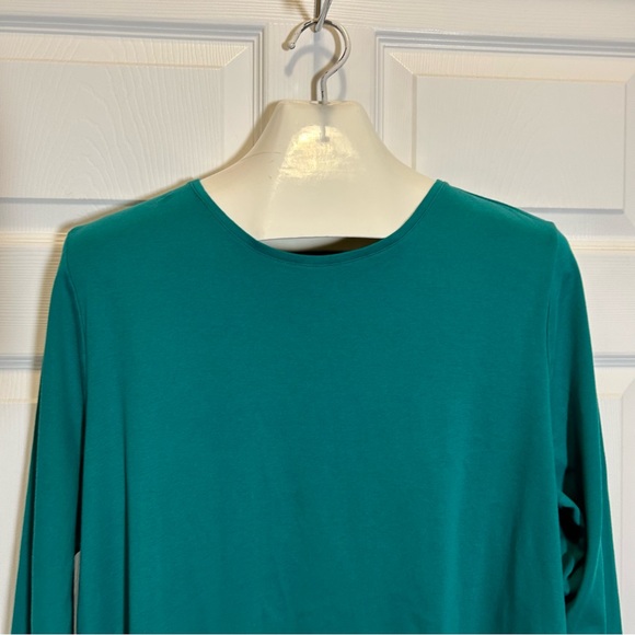 Croft & Barrow Long Sleeve Classic Tee - Picture 2 of 8